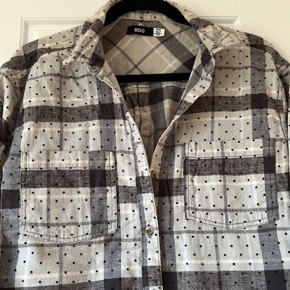 BDG - Urban Outfitters - Size Medium - Polka Dot Gray Stripe Flannel - EUC